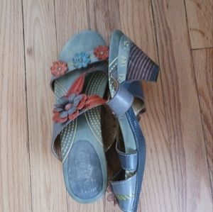 L'artiste by Spring Step sandals size 11